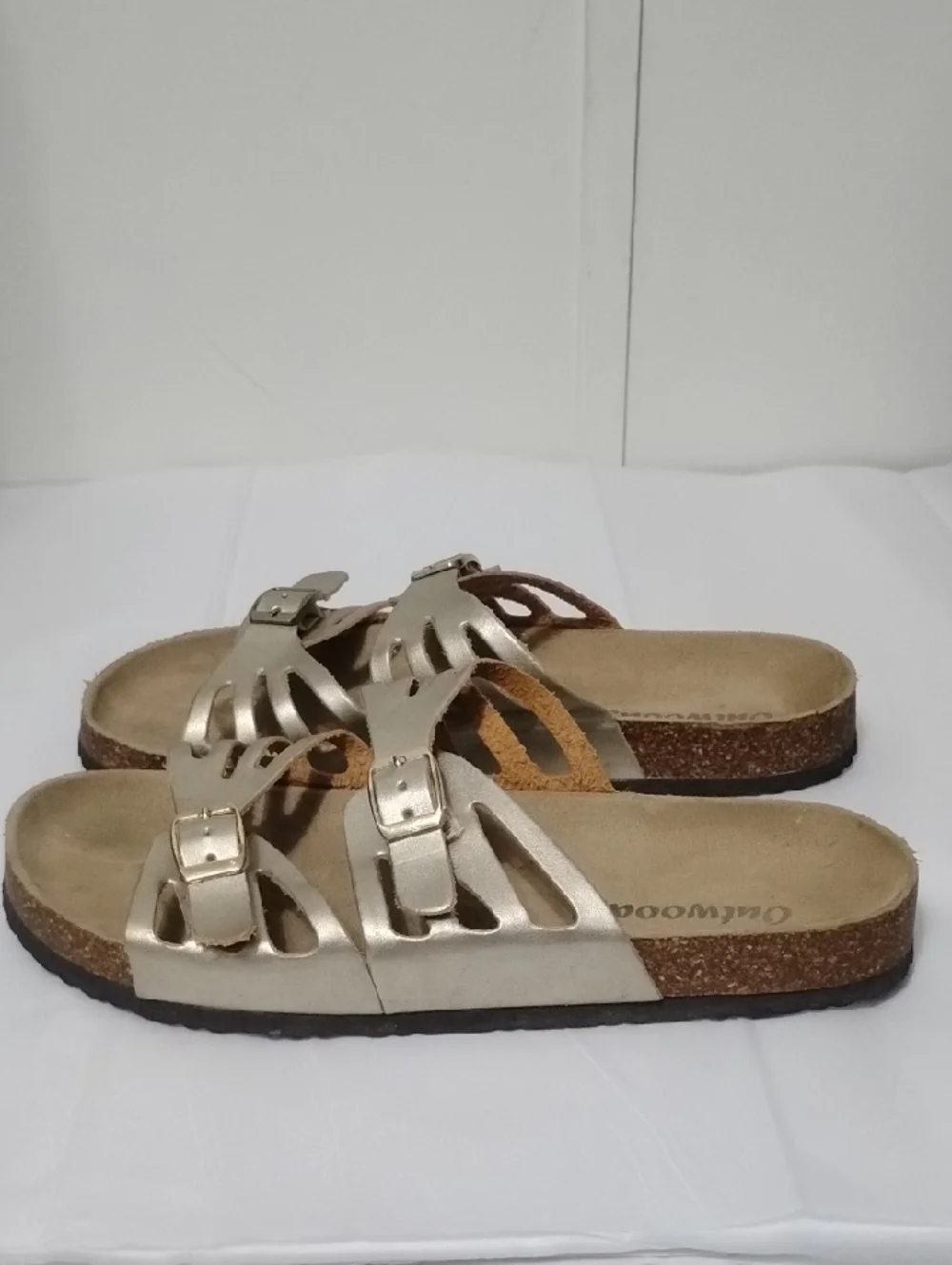 Outwoods Metallic Gold Buckle Slide Sandals‎